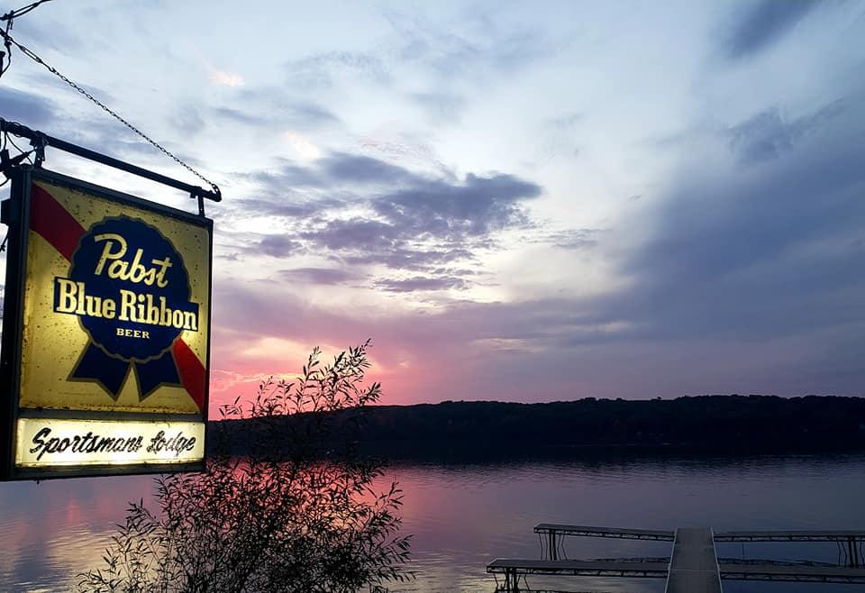 Sportsman's Lodge Bar & Grill LLC